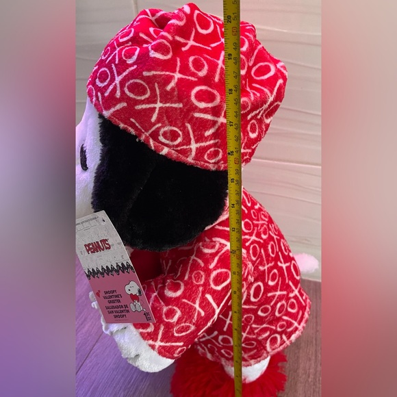 NWT, ❤️Snoopy Valentines 💌 Greeter… approximately 20” tall - Picture 7 of 9